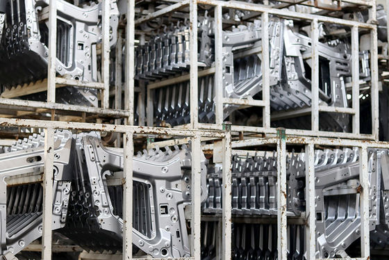 Niestandardowa forma do odlewania ciśnieniowego z aluminium z bazą formy JLS na 200000-1000000 cykli oraz usługi OEM/ODM