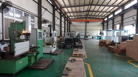 Wysokiej klasy, specjalnie zaprojektowany materiał do wtryskiwania, z tworzyw sztucznych, aluminium, formy do odlewu w postaci ciosów P20/718/738H/NAK80/S136 itd.
