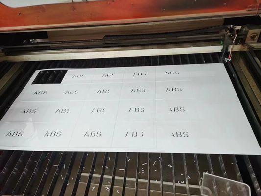 Materiał środowiskowy ISO9001 Certyfikowany arkusz z tworzyw sztucznych ABS o specjalnej grubości do grawerowania i formowania próżniowego